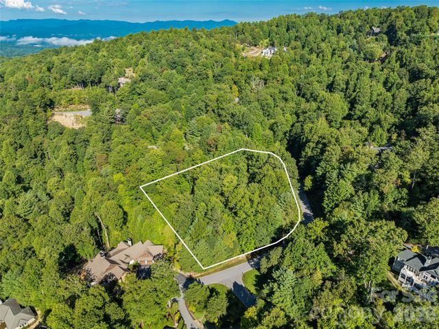 129 Falls Summit Road 385, Hendersonville, NC 28739