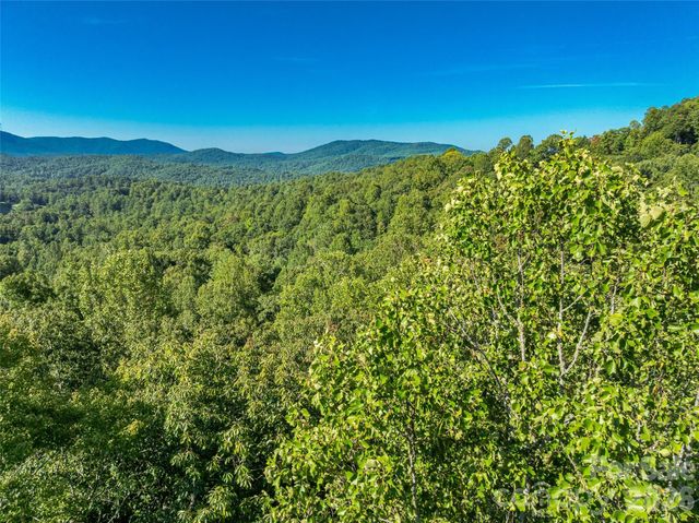 129 Falls Summit Road 385, Hendersonville, NC 28739