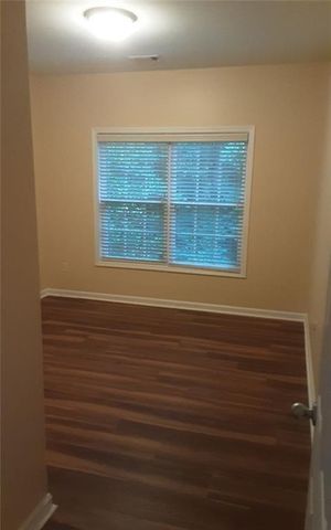 2532 Lois Court, Loganville, GA 30052