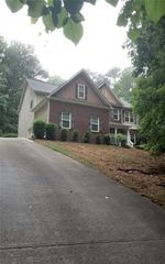 2532 Lois Court, Loganville, GA 30052