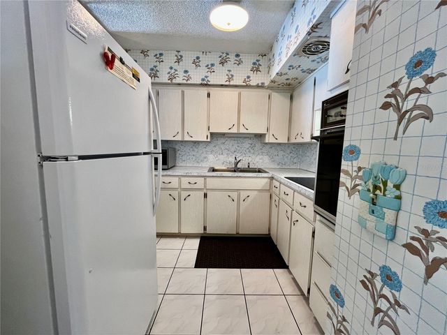 2391 SUMATRAN WAY 17, Clearwater, FL 33763
