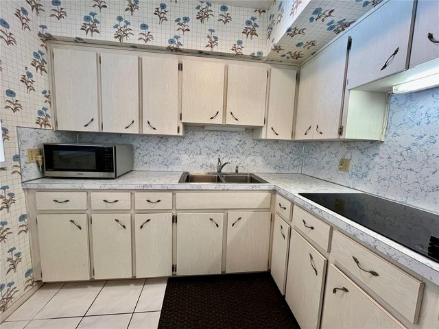 2391 SUMATRAN WAY 17, Clearwater, FL 33763