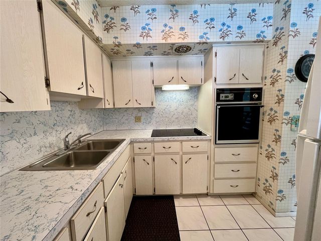2391 SUMATRAN WAY 17, Clearwater, FL 33763