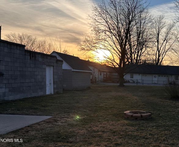 919 S Main Street, Fostoria, OH 44830