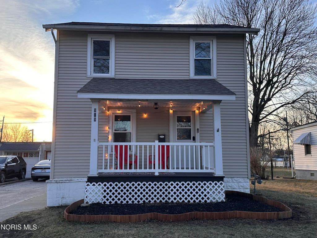 919 S Main Street, Fostoria, OH 44830