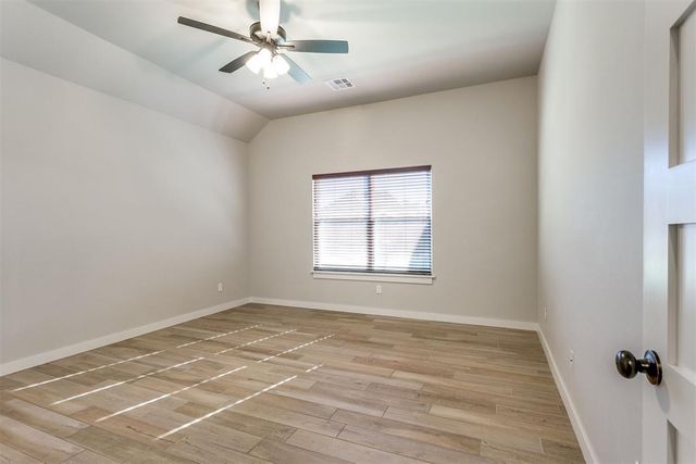 13504 NW 1st Street, Yukon, OK 73099