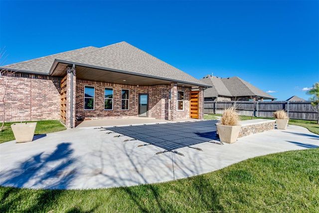 13504 NW 1st Street, Yukon, OK 73099