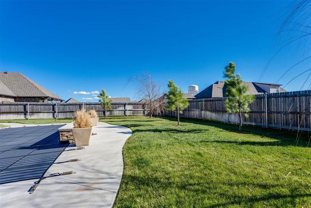 13504 NW 1st Street, Yukon, OK 73099