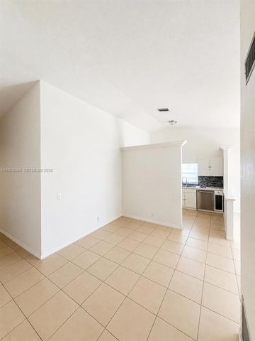10559 La Placida Dr, Coral Springs, FL 33065