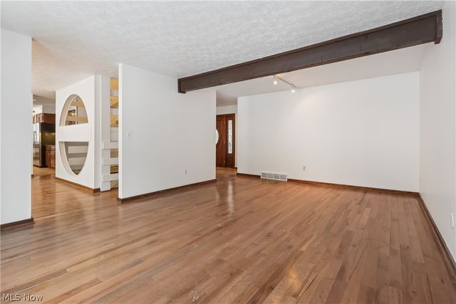 680 Rocky Hollow Drive, Akron, OH 44313