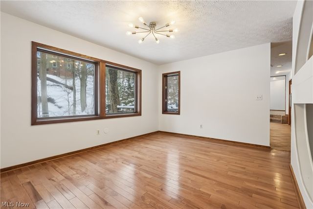 680 Rocky Hollow Drive, Akron, OH 44313