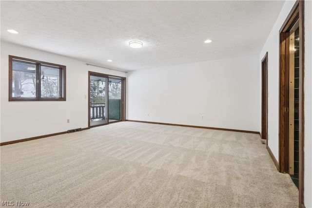 680 Rocky Hollow Drive, Akron, OH 44313