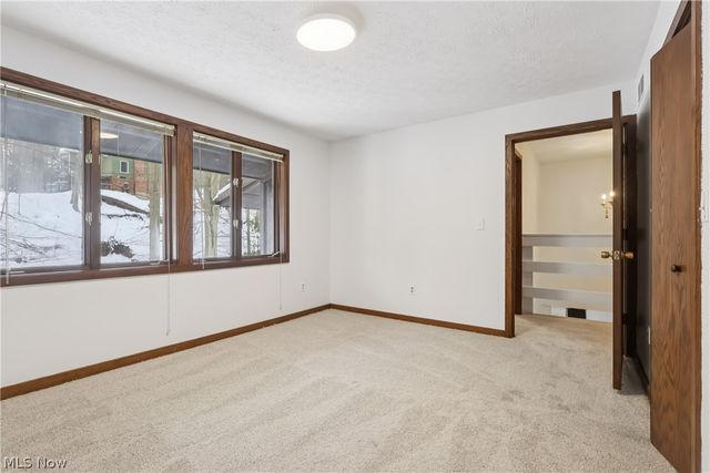 680 Rocky Hollow Drive, Akron, OH 44313