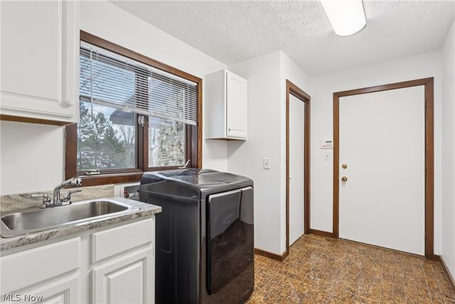 680 Rocky Hollow Drive, Akron, OH 44313