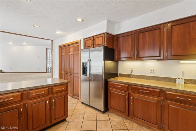 680 Rocky Hollow Drive, Akron, OH 44313