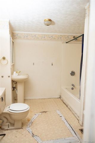 624 W Corona Avenue, Pueblo, CO 81004