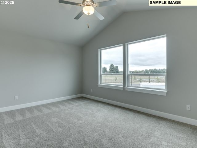 621 SALING Dr E 94, Estacada, OR 97023