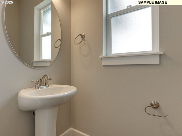 621 SALING Dr E 94, Estacada, OR 97023