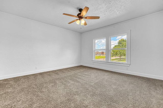 302 S 6th Street, Chickasha, OK 73018