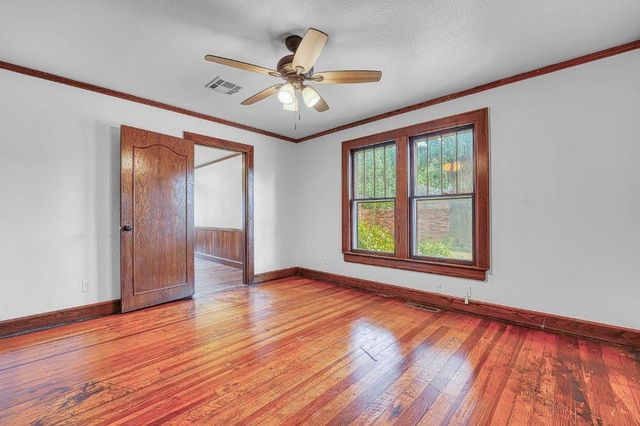 302 S 6th Street, Chickasha, OK 73018