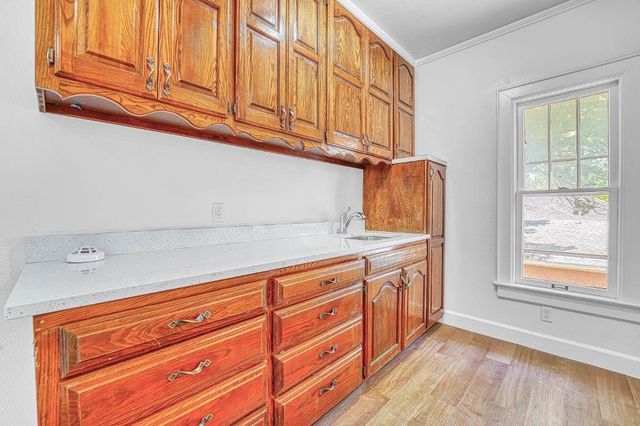 302 S 6th Street, Chickasha, OK 73018