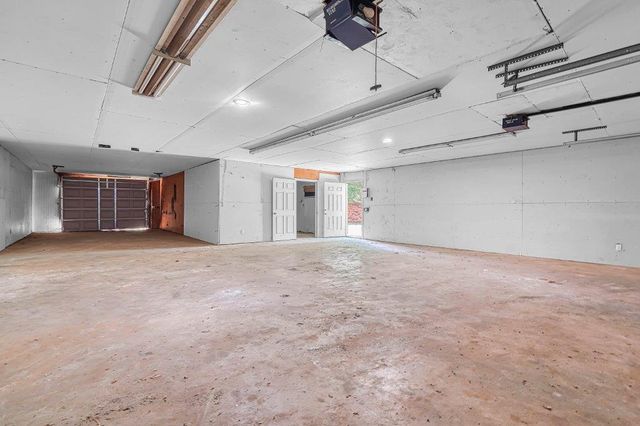 302 S 6th Street, Chickasha, OK 73018