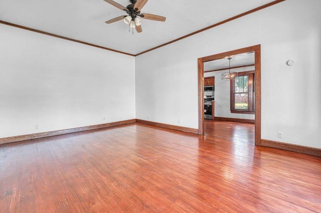 302 S 6th Street, Chickasha, OK 73018