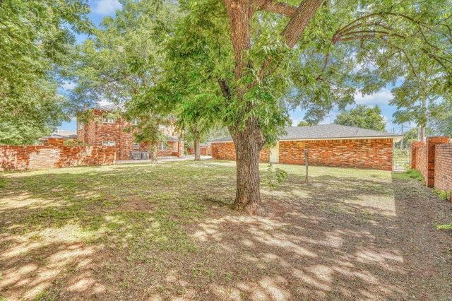 302 S 6th Street, Chickasha, OK 73018