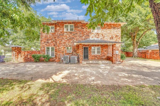 302 S 6th Street, Chickasha, OK 73018