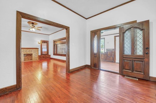 302 S 6th Street, Chickasha, OK 73018