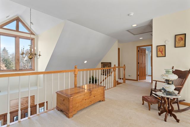 17804 W Pond Ridge Circle, Gurnee, IL 60031