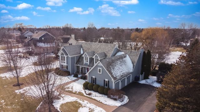 17804 W Pond Ridge Circle, Gurnee, IL 60031