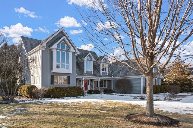 17804 W Pond Ridge Circle, Gurnee, IL 60031