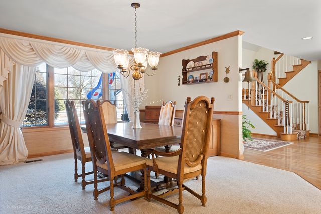 17804 W Pond Ridge Circle, Gurnee, IL 60031