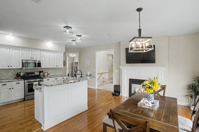 4803 THORNBROOK RDG, Columbia, MO 65203