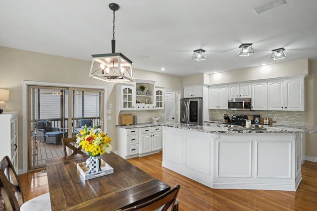 4803 THORNBROOK RDG, Columbia, MO 65203