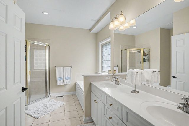 4803 THORNBROOK RDG, Columbia, MO 65203