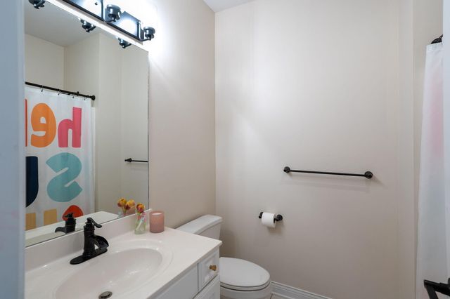 4803 THORNBROOK RDG, Columbia, MO 65203