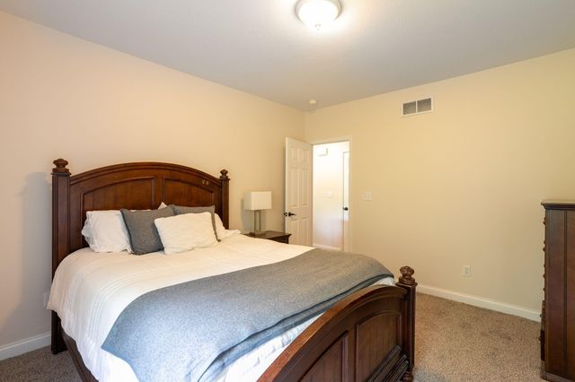 4803 THORNBROOK RDG, Columbia, MO 65203