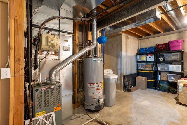 4803 THORNBROOK RDG, Columbia, MO 65203