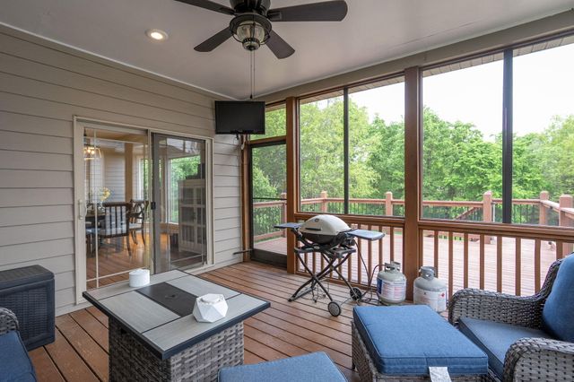 4803 THORNBROOK RDG, Columbia, MO 65203