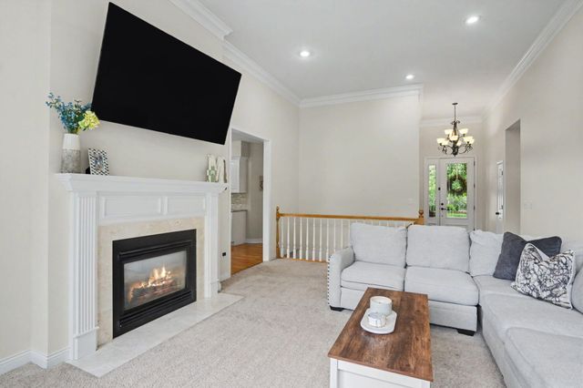 4803 THORNBROOK RDG, Columbia, MO 65203