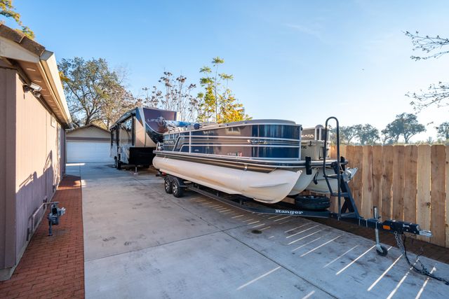 2385 Alexander Avenue, Anderson, CA 96007