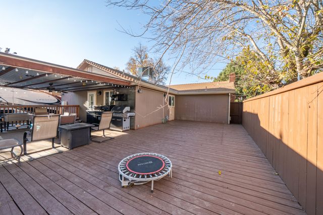2385 Alexander Avenue, Anderson, CA 96007