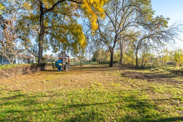 2385 Alexander Avenue, Anderson, CA 96007