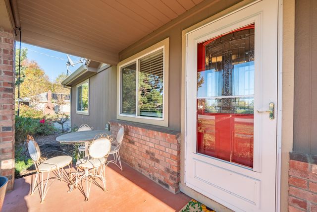 2385 Alexander Avenue, Anderson, CA 96007