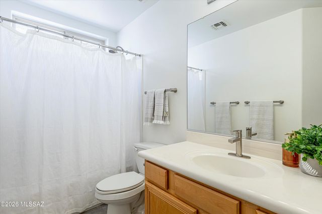 7360 E Cll Nostalgico, Tucson, AZ 85715