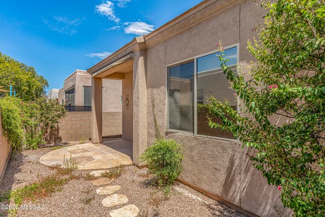 7360 E Cll Nostalgico, Tucson, AZ 85715