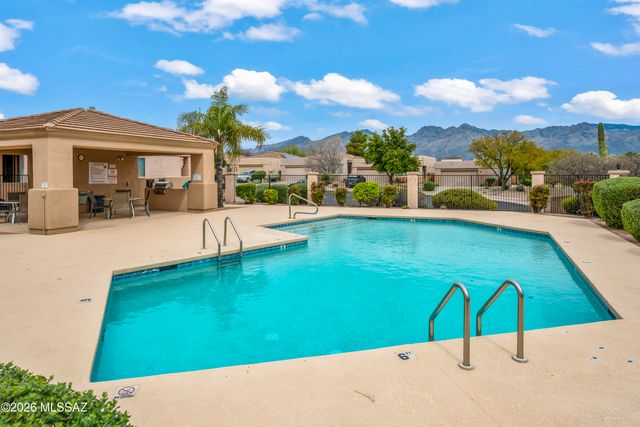 7360 E Cll Nostalgico, Tucson, AZ 85715