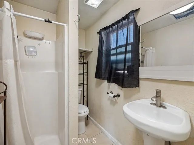 16773 A Street, Victorville, CA 92395